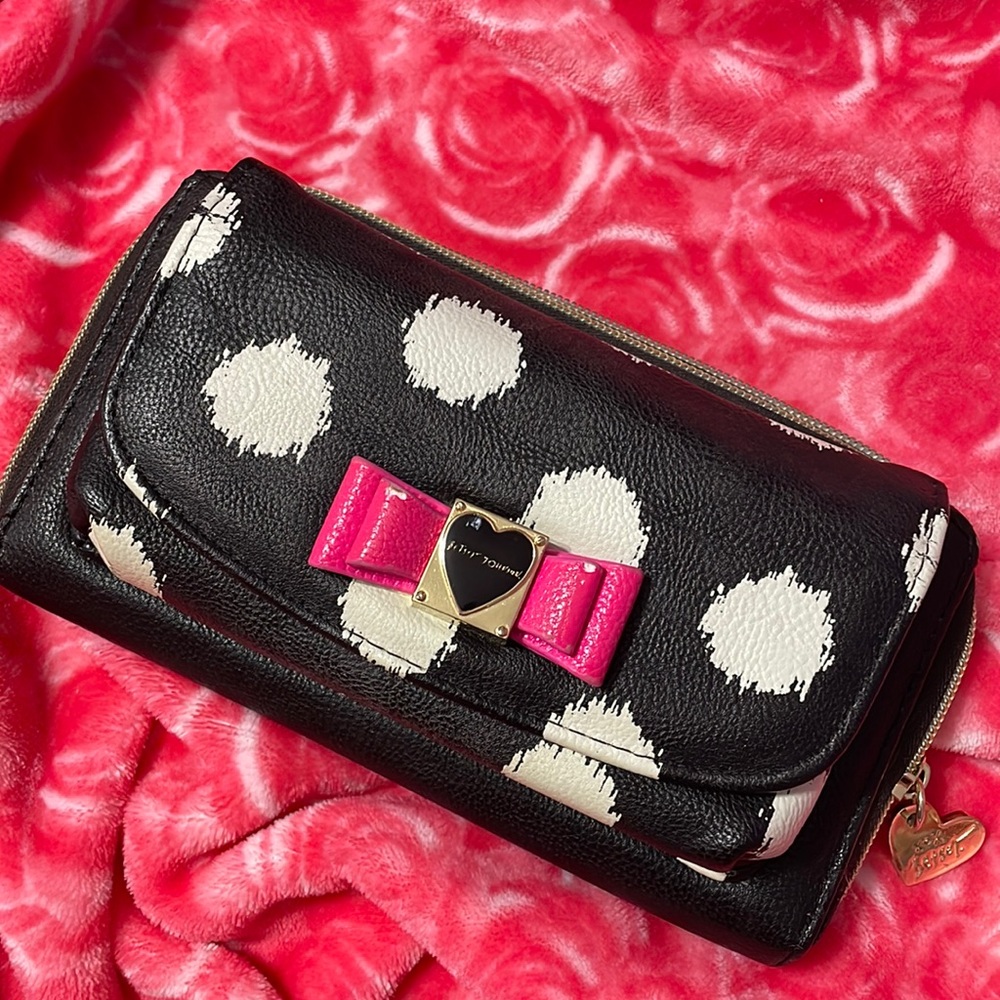 Betsey Wallet
